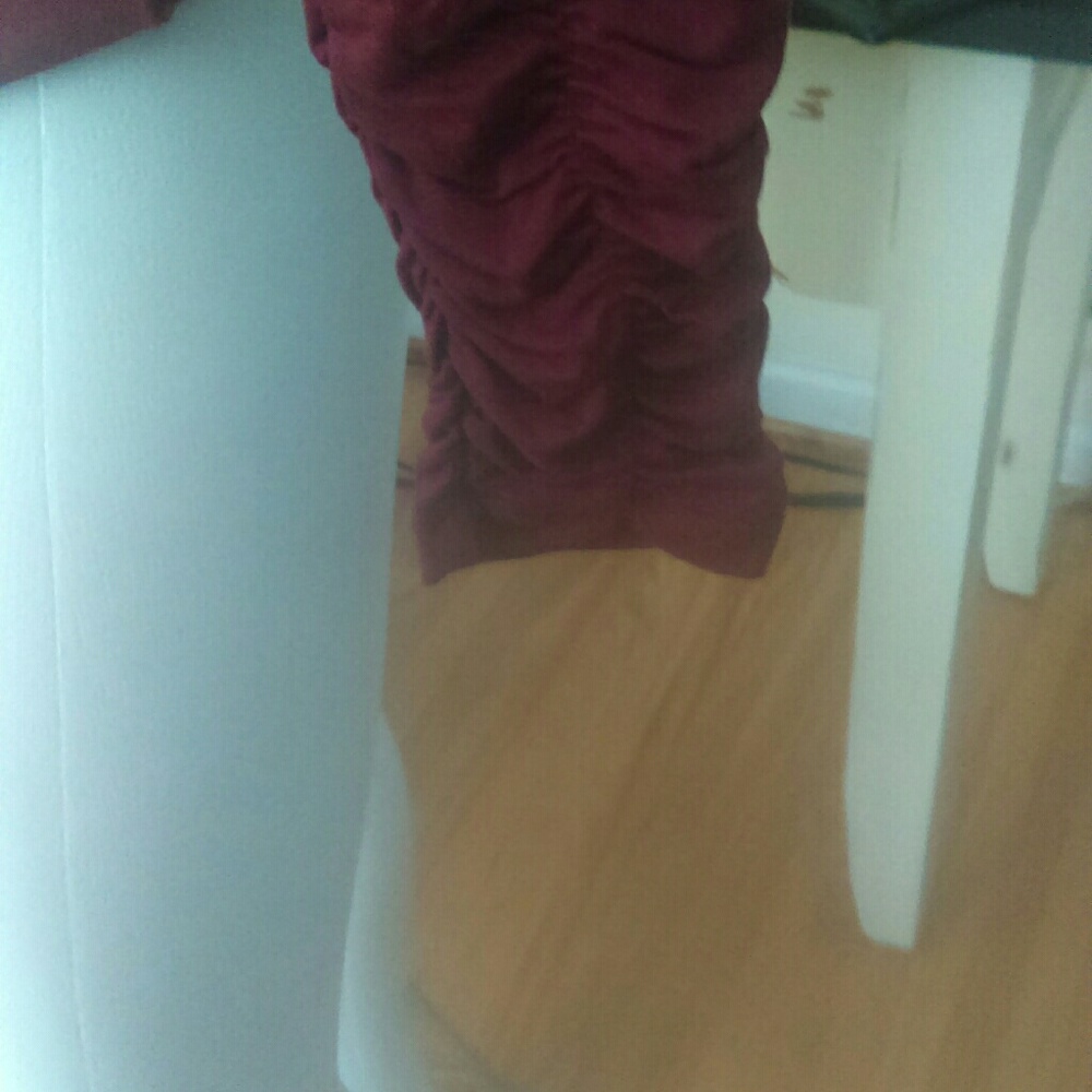 Turtleneck - Picture 3 of 4